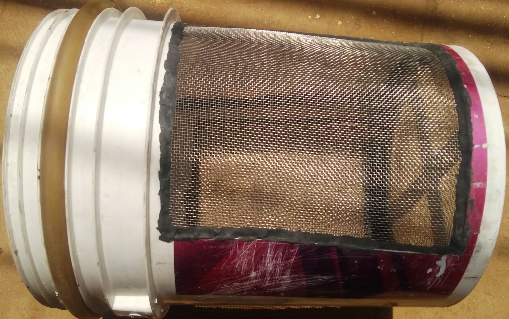 Type 2 pre-filter mesh pasted inner bucket.jpg